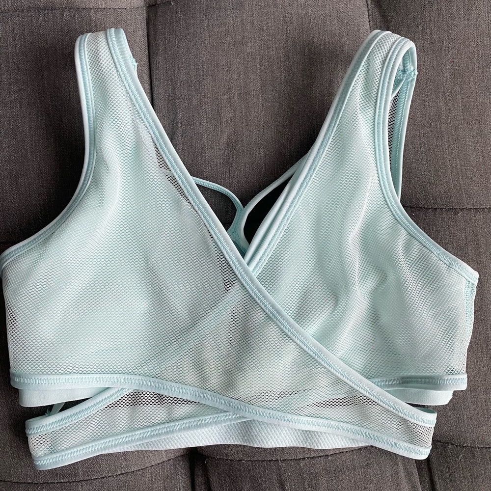 NWOT seafoam green strappy detail Nike Sports Bra